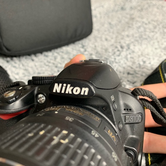 NIKON D3100 DIGITAL CAMERA WITH LENSES AND CASE - Picture 5 of 6